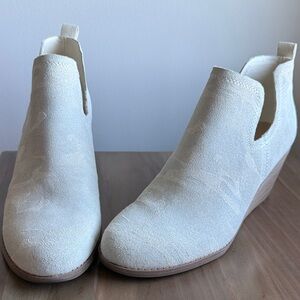 Toms Cream Ankle Booties